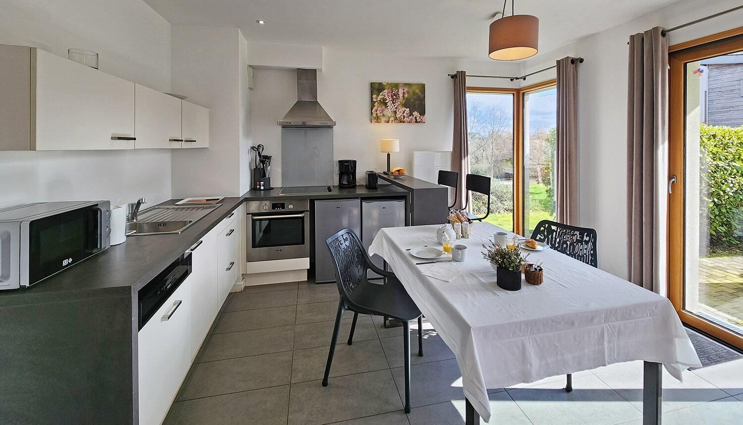 Gites & Tiny Houses Les Hauts De Toulvern Baden Kamer foto
